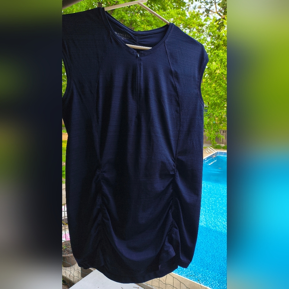 Athleta Pacifica Illumi UPF Fitted Swim Navy Medium Tank Top